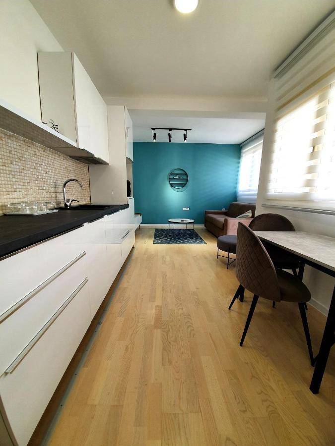 Aleksandar First Sea Line Apartment Bar Exteriör bild